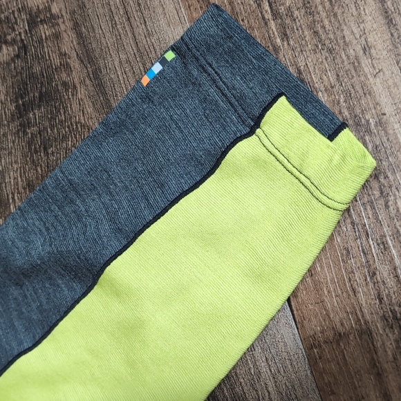 Smartwool Merino Sport Long-Sleeve Crew Size Large In Gray & Fluorescent Green - Picture 4 of 10